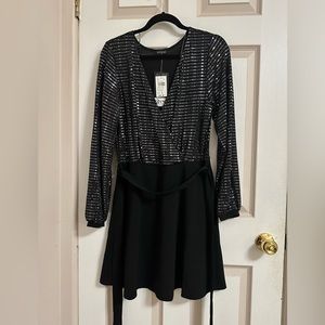 Black and silver dress full sleeves with belt
